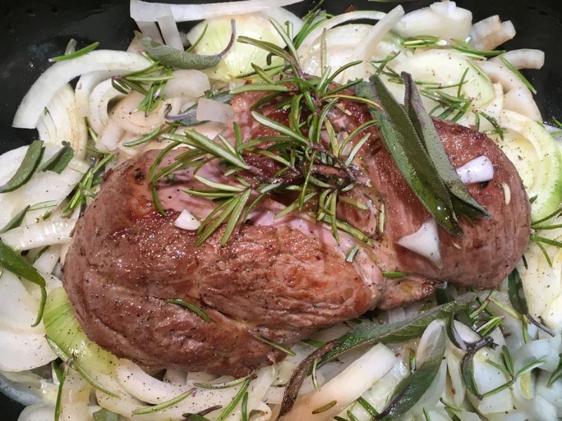 Porc confit, romarin, sauge et huile olive Monte Verdi