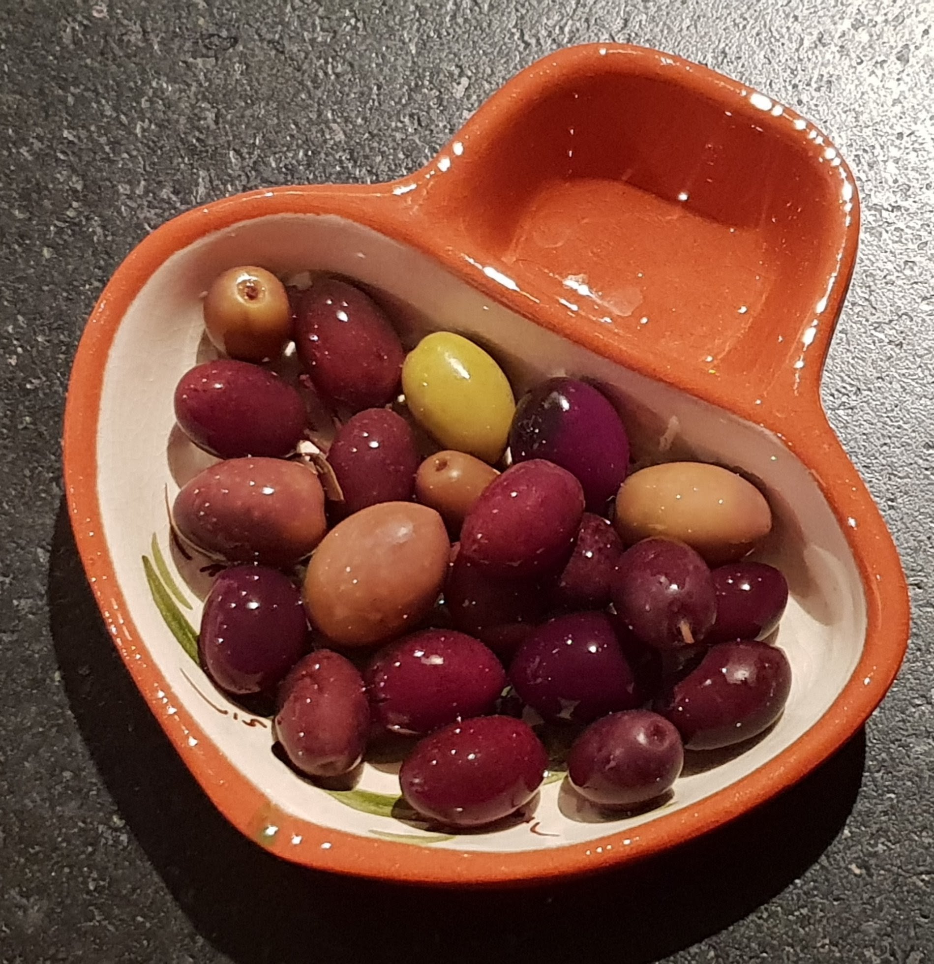 Des olives pour l'apéro | laboutiquemonteverdi